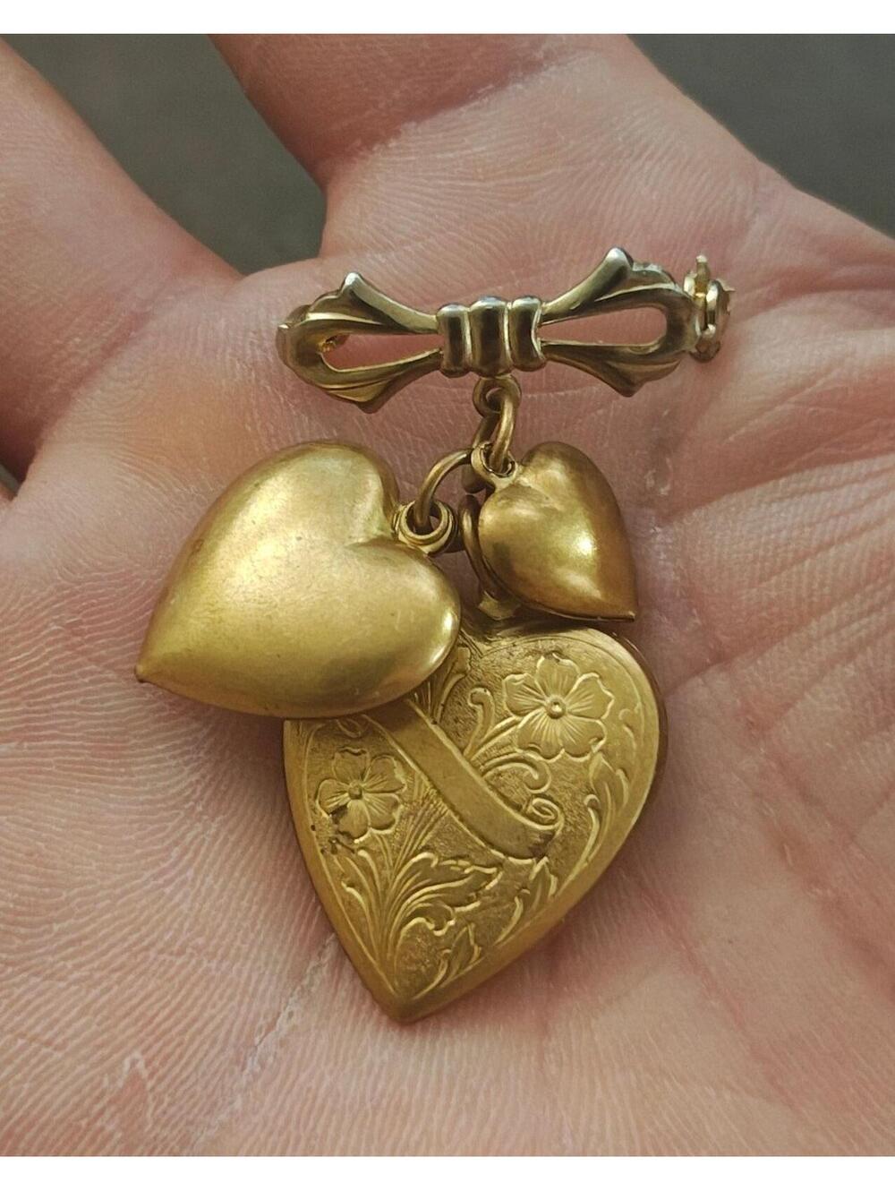 1980s Gold Tone Three Heart With Bow Dangle Brooch